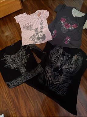 Vanilla Sugar Black Graphic Tee Top with White Logo